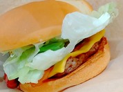 レタスとチーズのハンバーガー