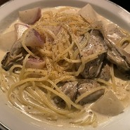 牡蠣クリームパスタ