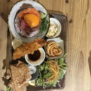 玉ねぎ倉庫跡地　志知カフェ　