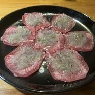 和牛ダイニング　マルイ商店