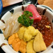 函館朝市　味の一番