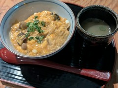 鶏　炭火　地酒　松もと