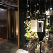 牛刺しと焼肉としゃぶしゃぶと。仔虎国分町店