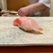鮨 つぼみ