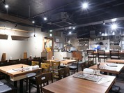 店内広々