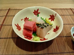 四季折々の新鮮なお刺身と器を五感で楽しめます。