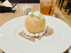 カフェ＆ブックス ビブリオテーク 福岡・天神 （caf & books bibliothequ