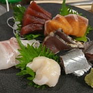 お刺身盛り合わせ