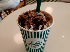 ラルフズ コーヒー 表参道