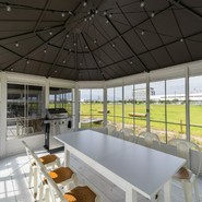 プライベートルーム　ご利用人数：2～8名（4サイト）