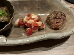 馬刺しと馬肉寿司 馬しゃぶしゃぶ ウマサブロー