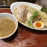 麺 ヒキュウ 六甲道店