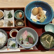 つきひ 上本町店