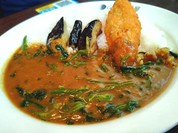 素揚げナスとほうれん草と白身魚フライのカレー。ココイチ。