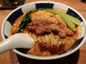 ぱいこうだんだんめん 排骨担々麺