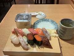 黒門さかえすし