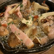 窯焼きイタリアーナ Gubi Gubi