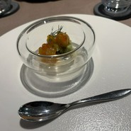 カジキマグロと豆のタルタル