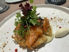 新ジャガイモのガレットとサーモングラブラックス