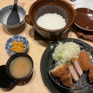 とんかつ 神楽坂 さくら 浅草雷門店