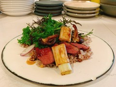 鴨胸肉のローストと十五穀米ごはん