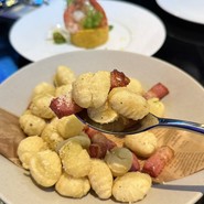 LAPIS BLEU TOKYO 有楽町店