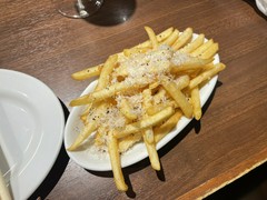 ワイン食堂トランク イタリアゴハン 小禄店