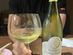 ワイン食堂トランク イタリアゴハン 小禄店